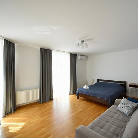 Cozy Apartment Next To The Park Ternopil Dış mekan fotoğraf